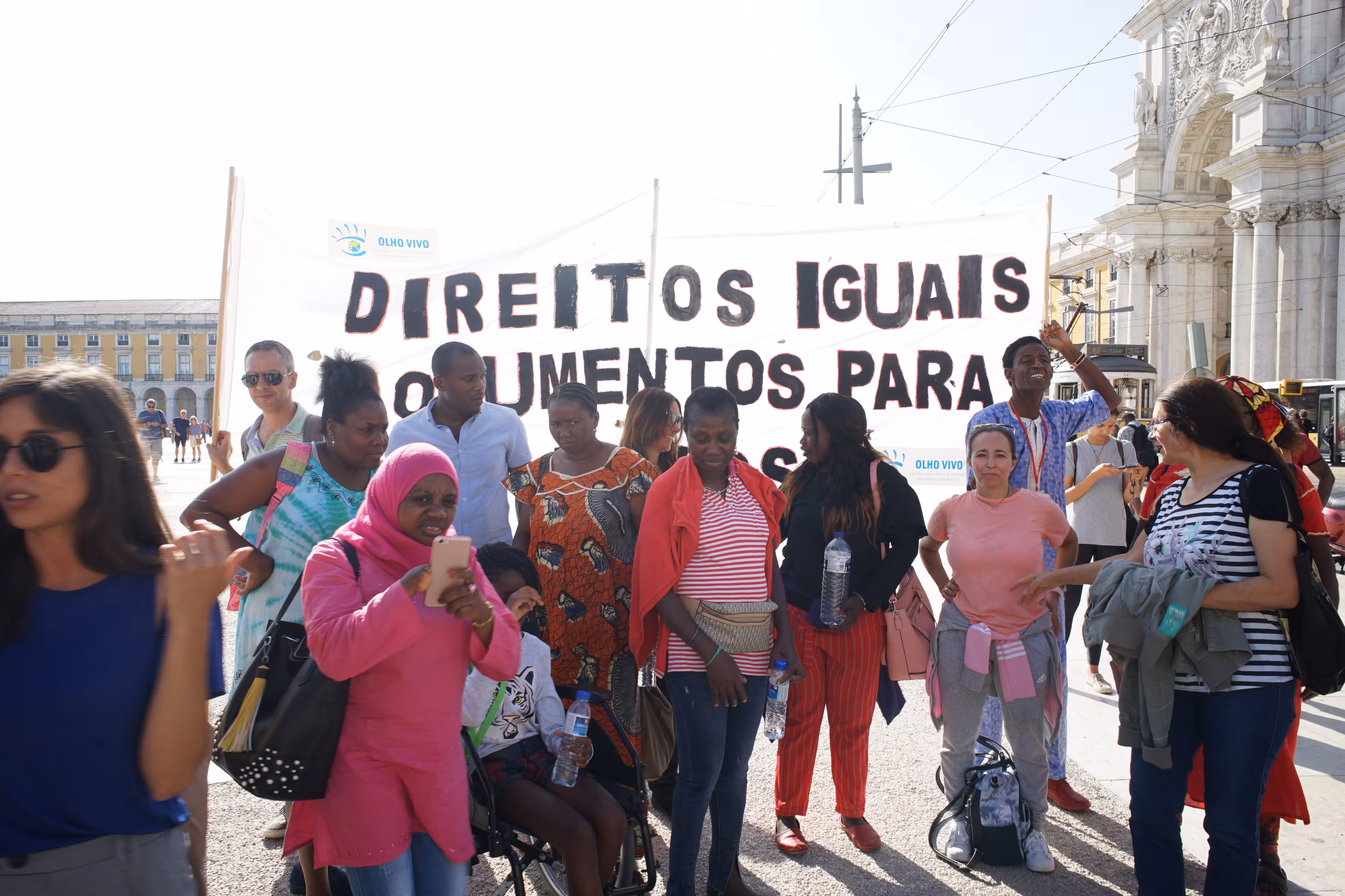 Grupo de sócios da Associação Olho Vivo